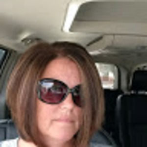 Meet your Posher, Cynthia